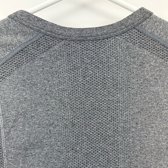Lululemon Metal Vent Tech Long Sleeve Shirt Mens Medium Grey - Picture 5 of 9
